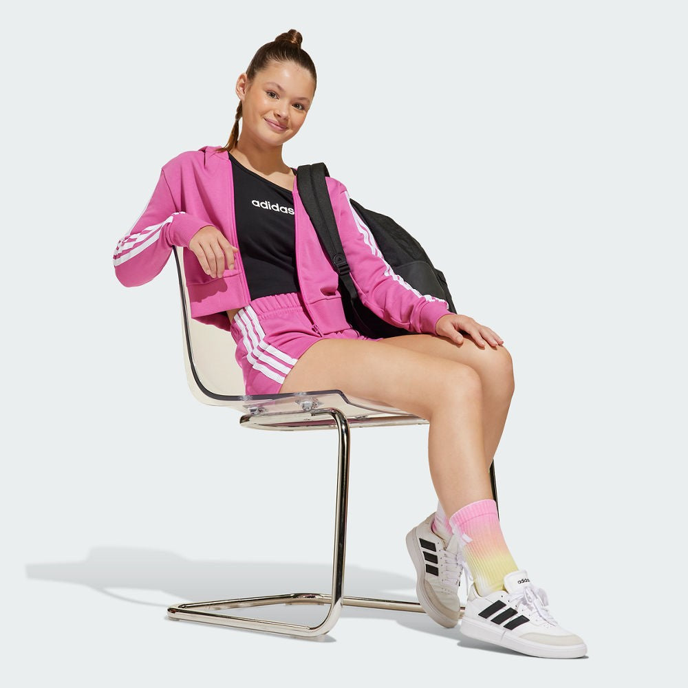 شورت اسينشالز