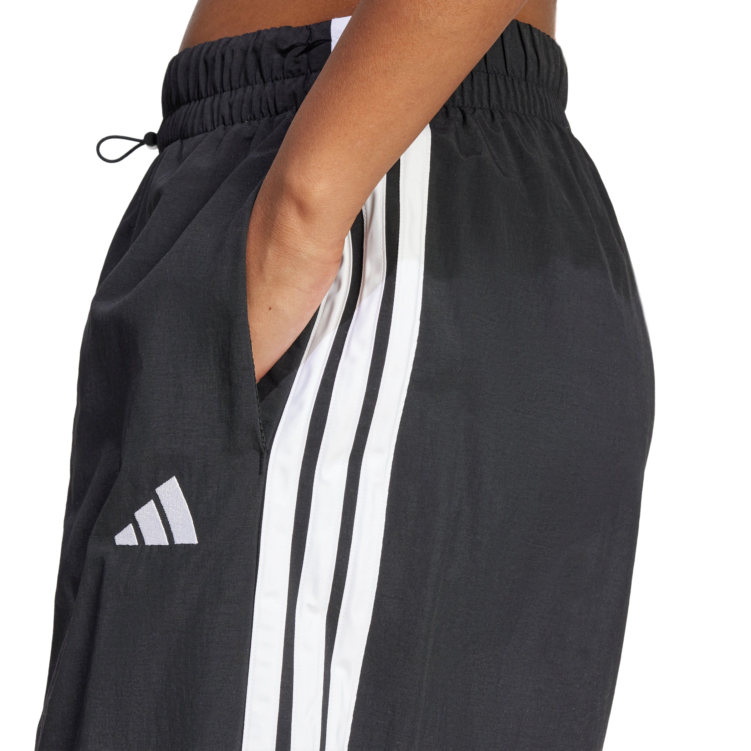 Essentials 3-Stripes Woven Parachute Pants