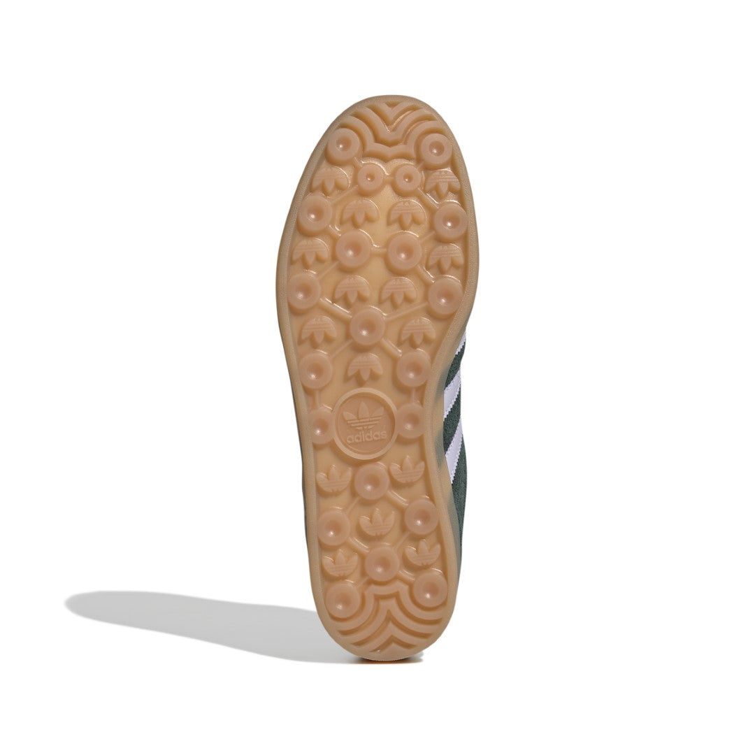 أحذية غزال لايف ستايل