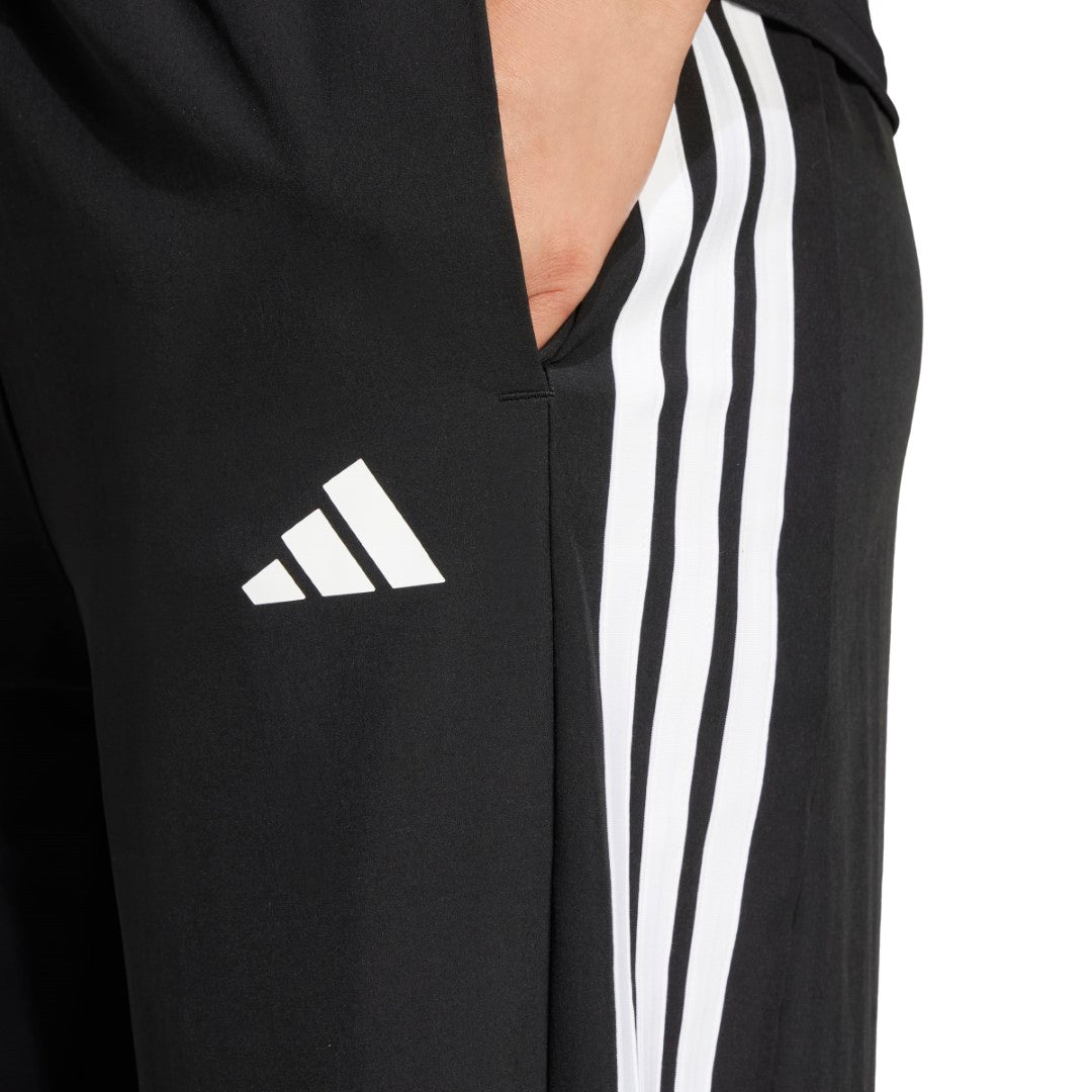 Train Essentials 3-Stripes Woven Joggers