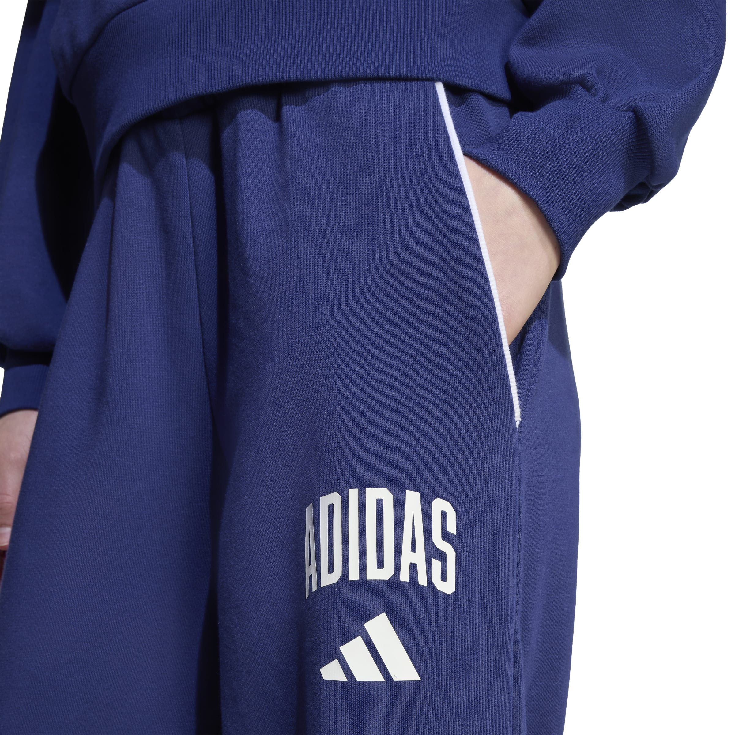 Seasonals Essentials Collegiate Typography Joggers
