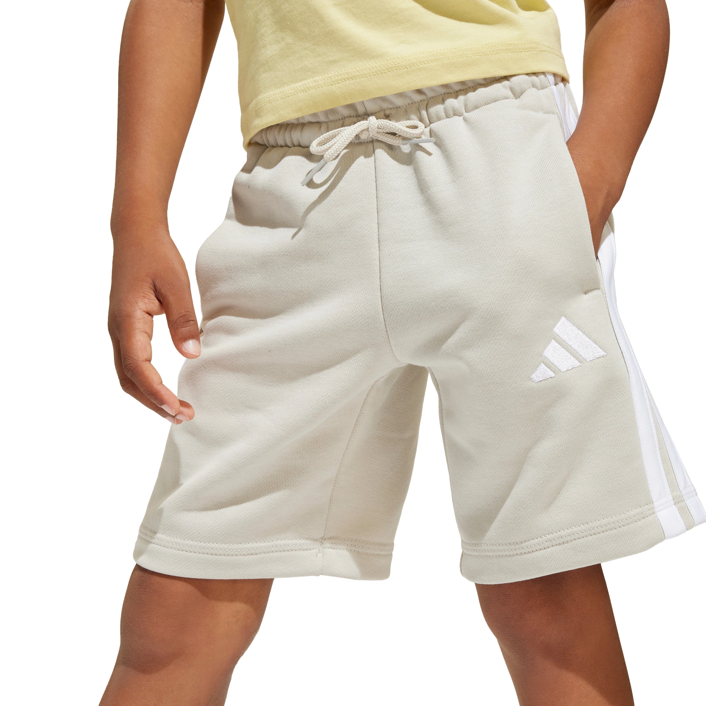 شورت اسينشالز