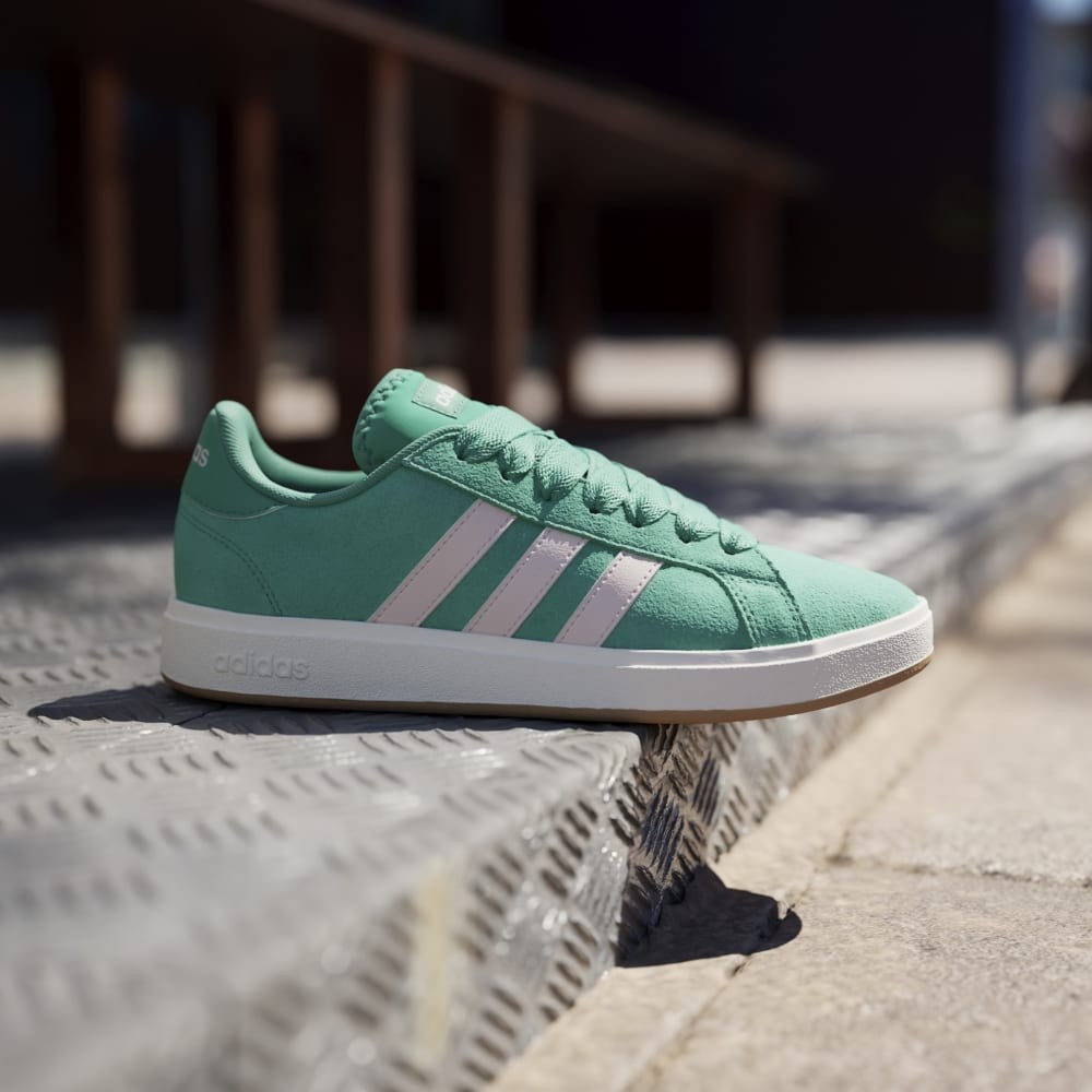 حذاء للاستخدام اليومي جراند كورت بيز 00s