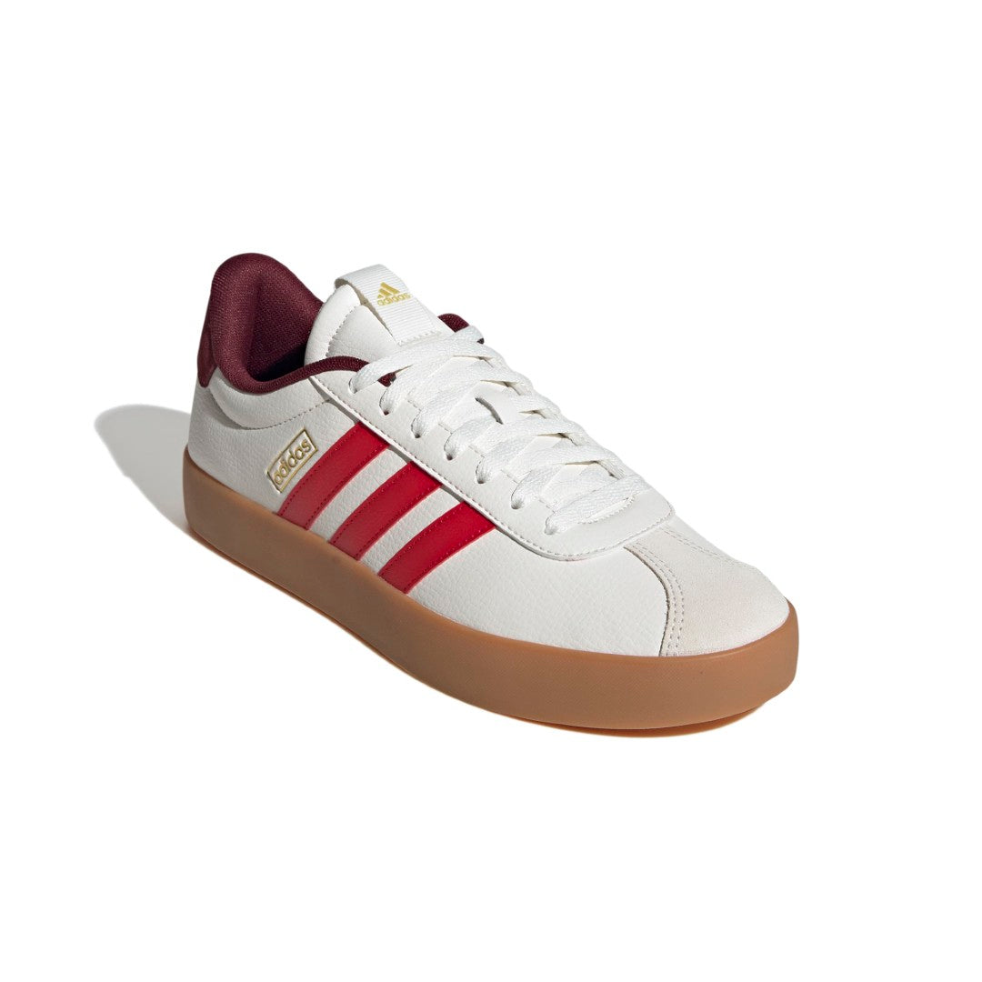 حذاء في ال كورت 3.0