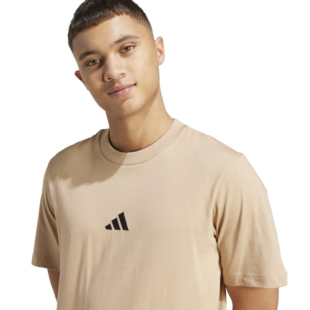 Essentials Small Logo Single Jersey T-Shirt