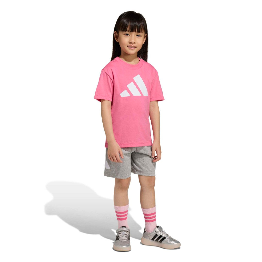 طقم تيشيرت إسينشالز