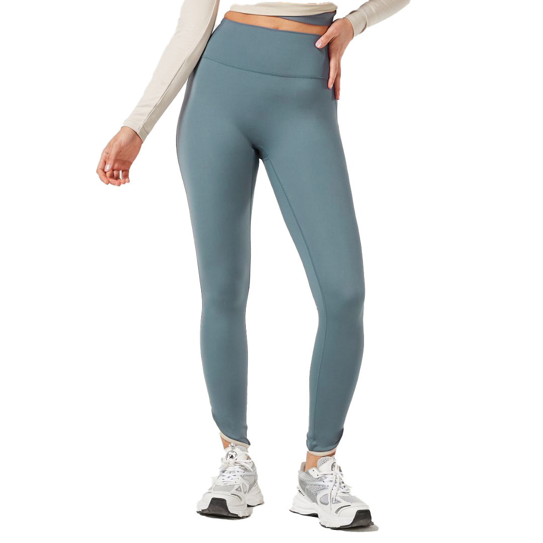 ليجنز ريتروجراد شيك