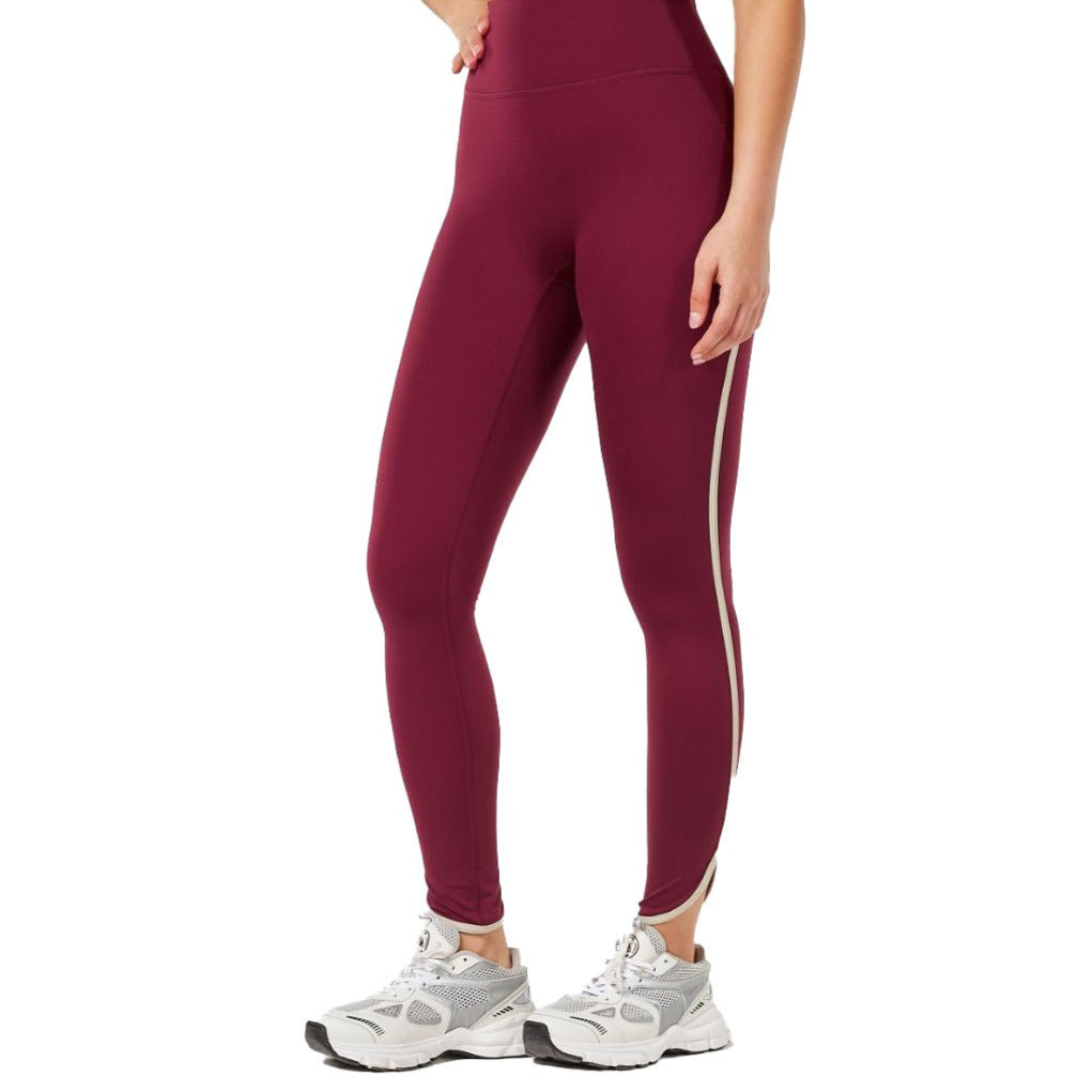 ليجنز ريتروجراد شيك