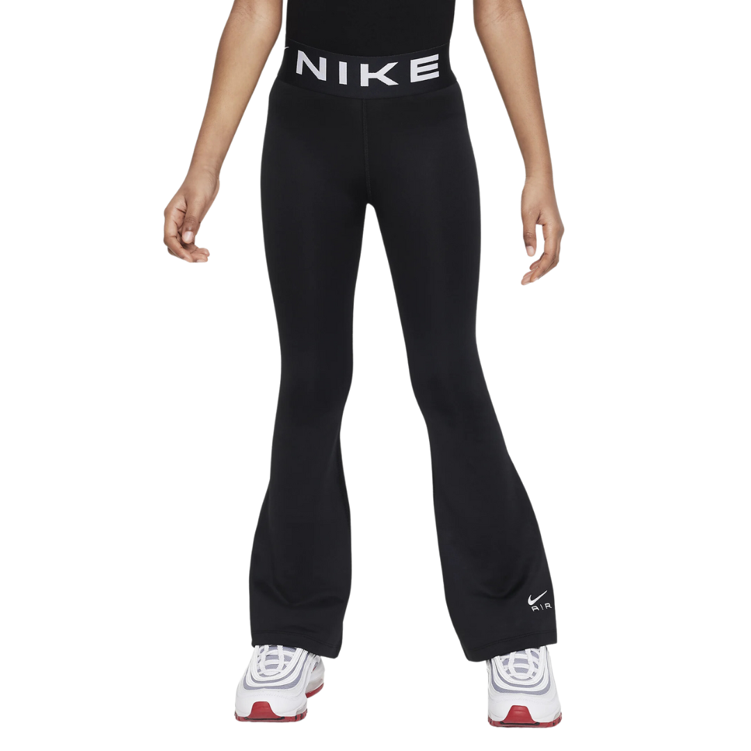 ليجنز اير إسينشال