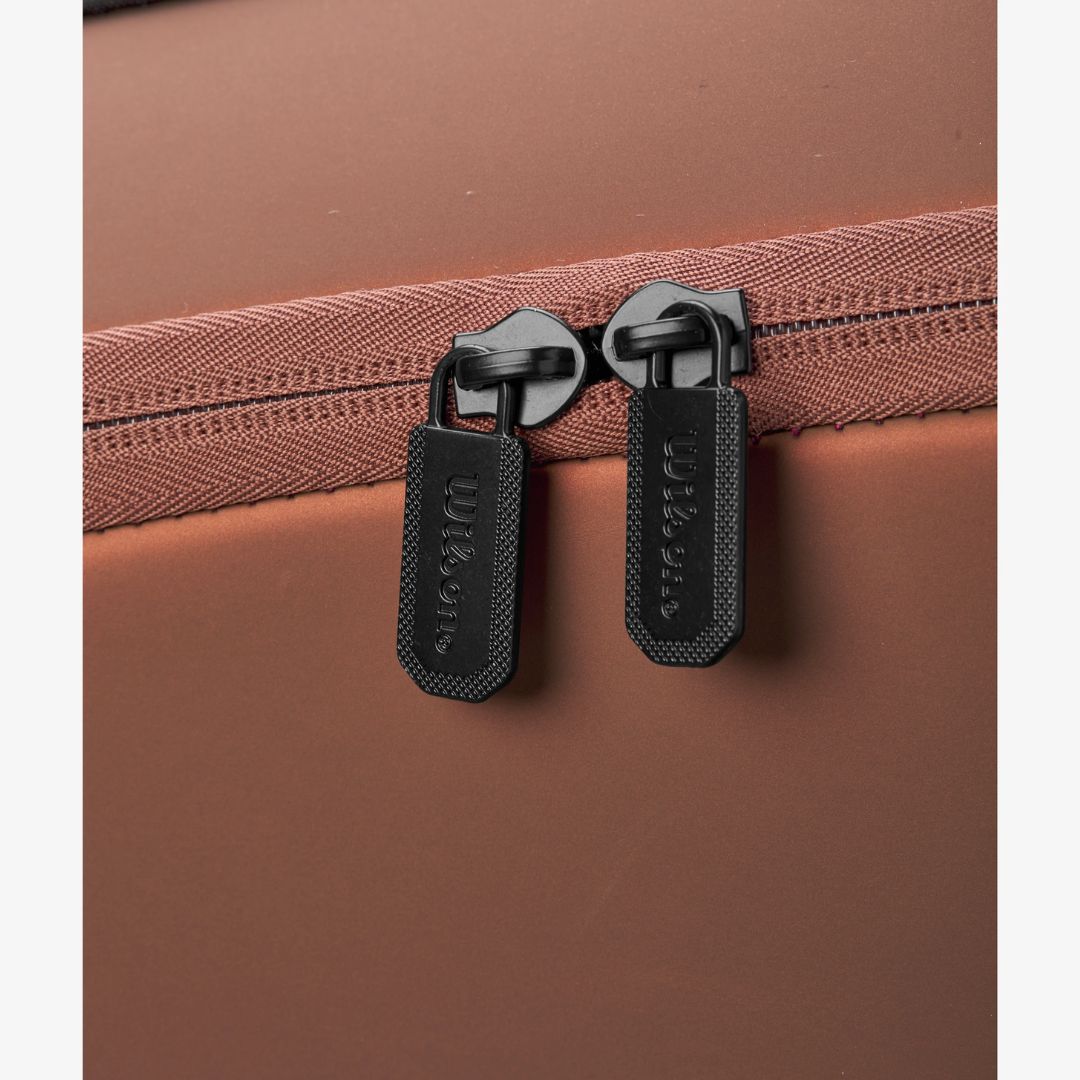 Super Tour Pro Staff V14 9Pk Tennis Bag