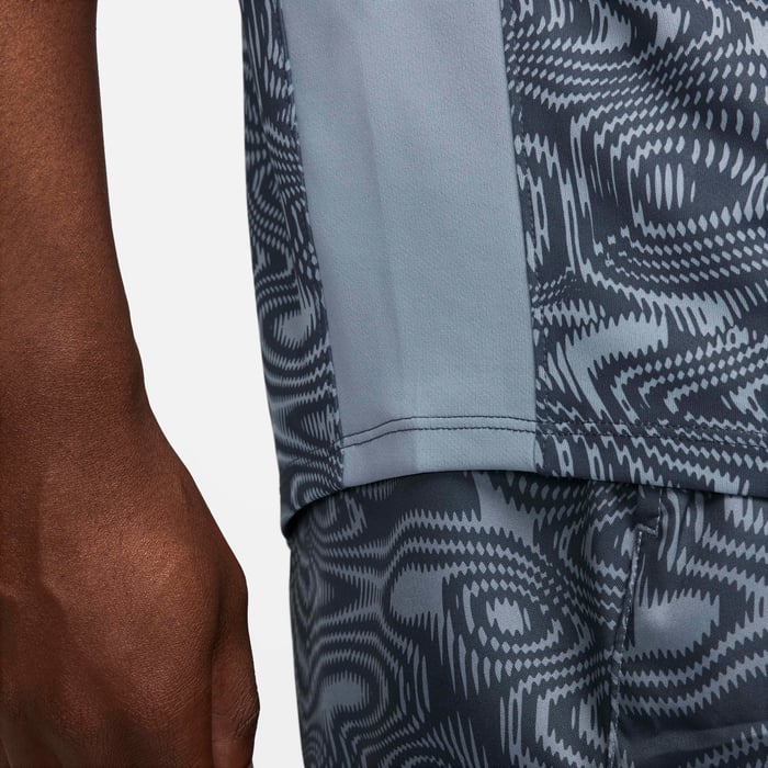 Court Victory NikeCourt Top