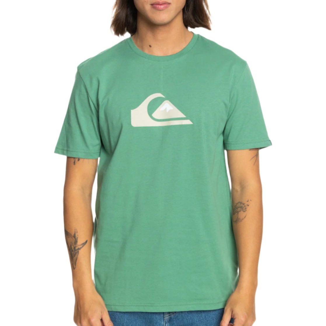 تيشيرت كومب لوجو