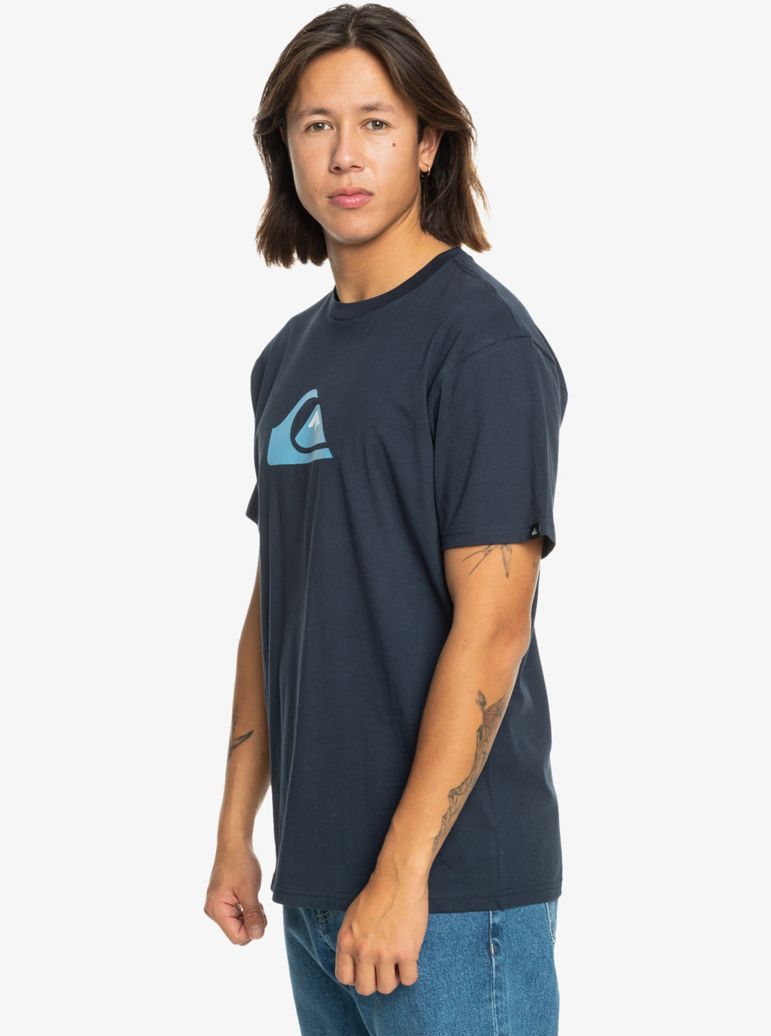 تيشيرت كومب لوجو