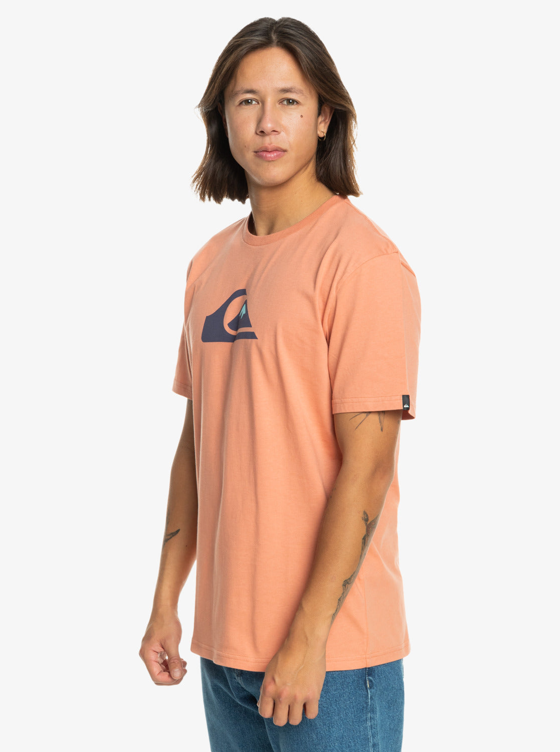 تيشيرت كومب لوجو