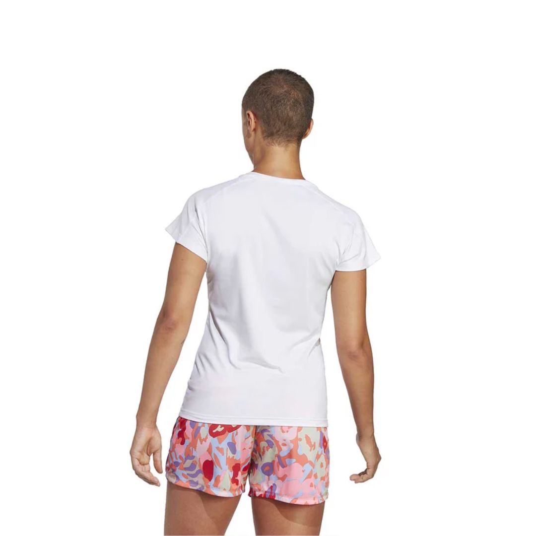 AEROREADY Train Essentials Minimal Branding V-Neck T-Shirt