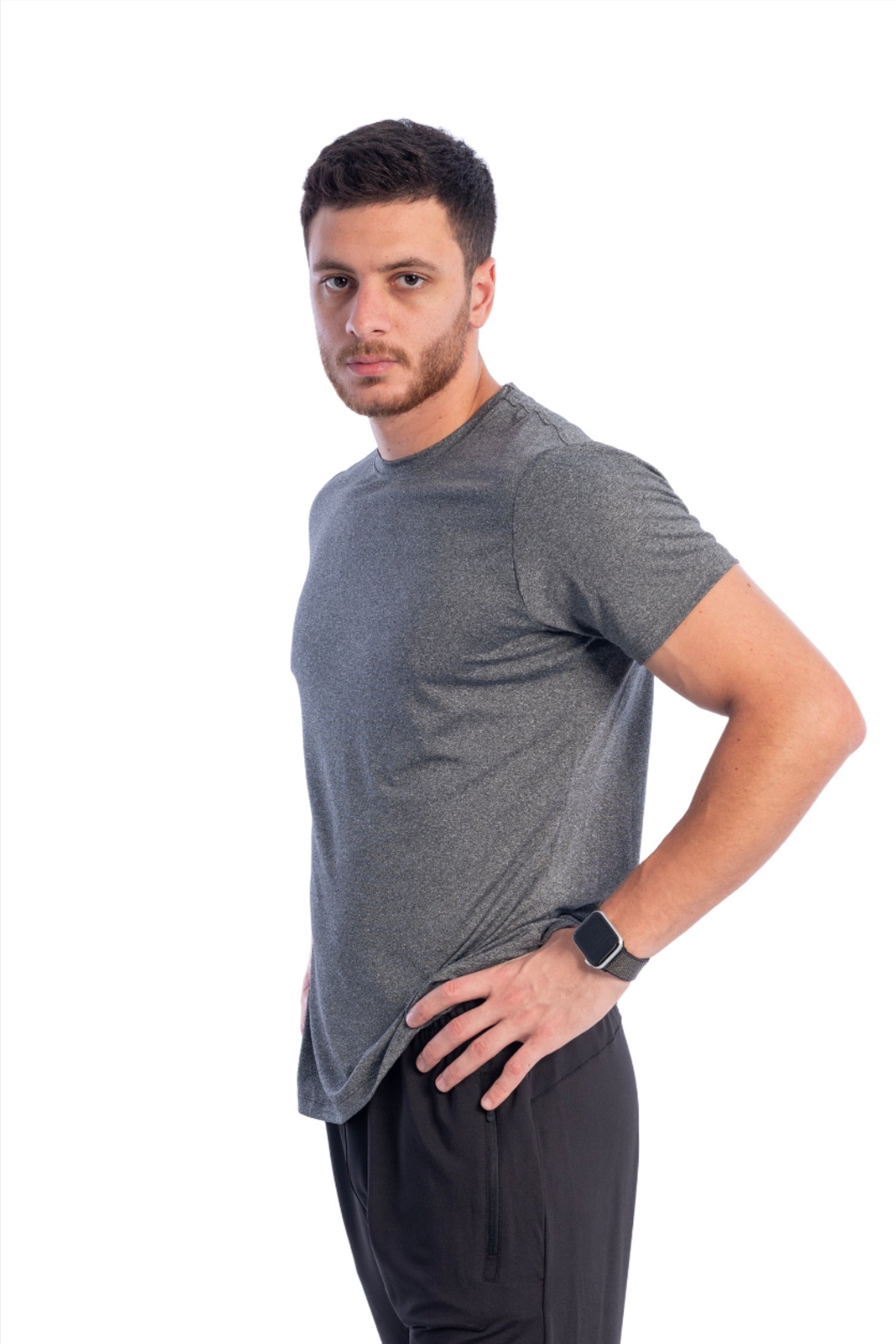 تيشيرت إسينشال سلم