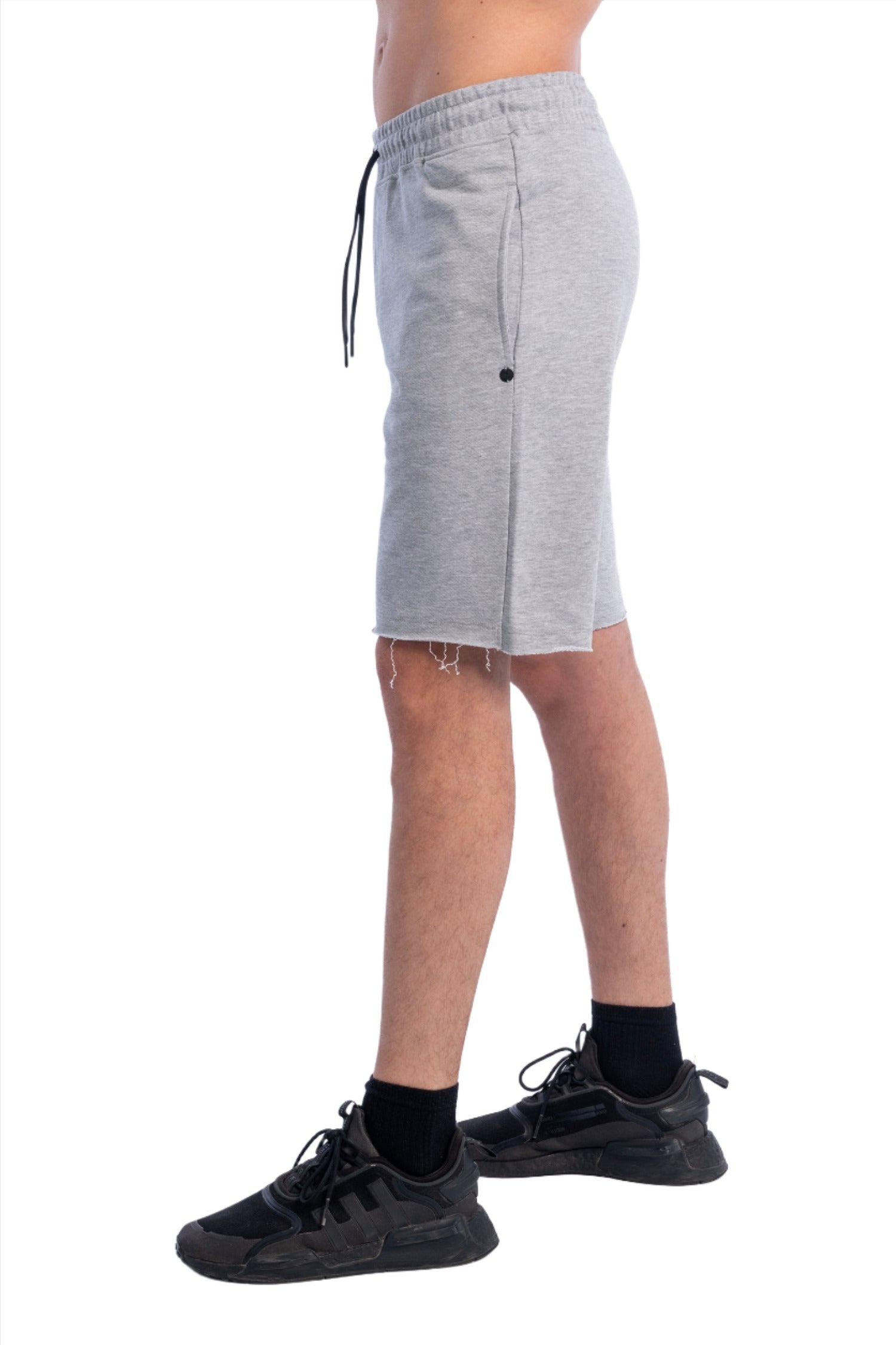 شورت إسينشال قطن