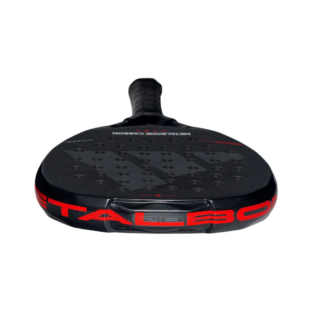 مضرب ميتالبون كاربون 2026