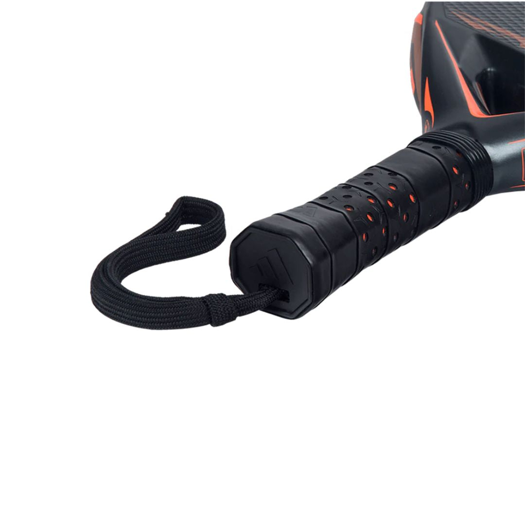 مضرب أرو هيت كاربون كنترول 2026