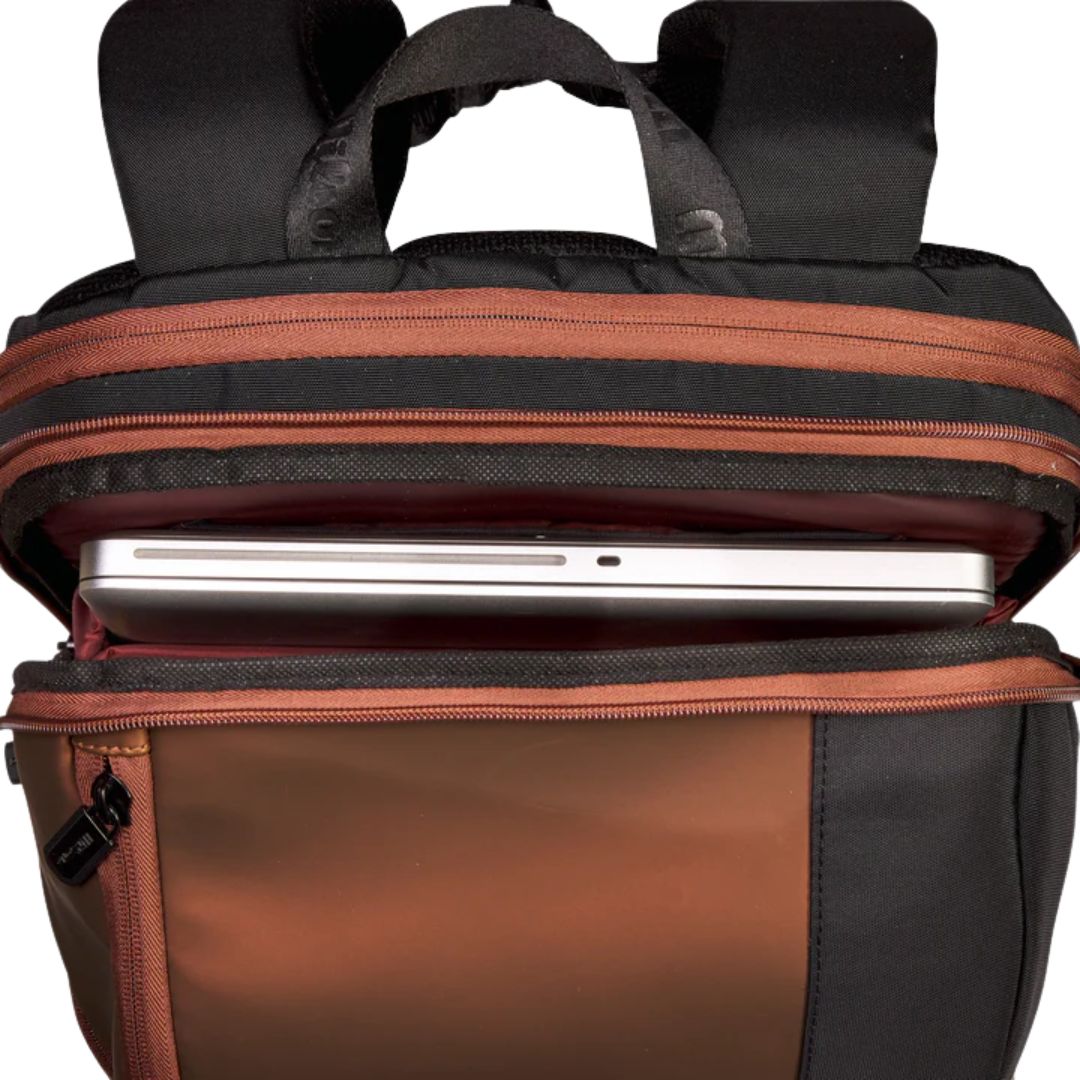 Super Tour Pro Staff V14 Tennis Backpack