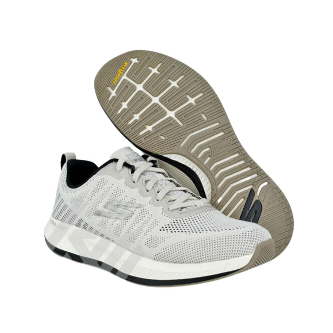 Go Run Pulse Strada Running Shoes