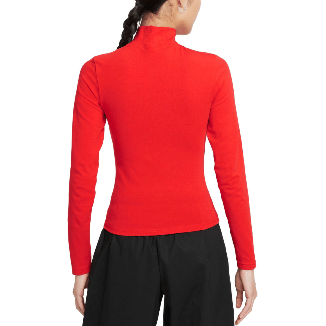 تيشيرت إسينشال بأكمام طويلة