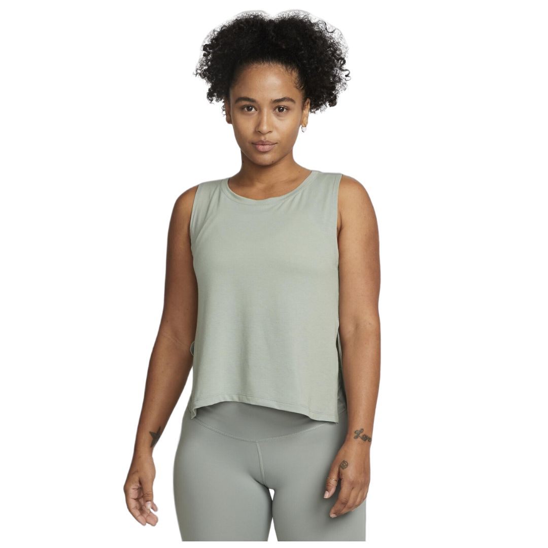 Olive green on sale nike tank top