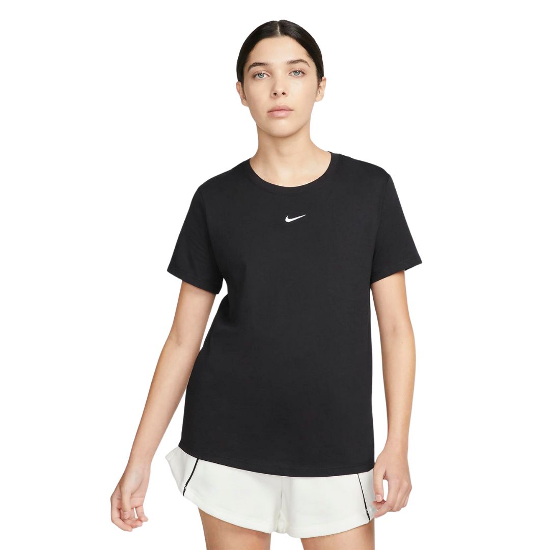 women's nike essential t shirt