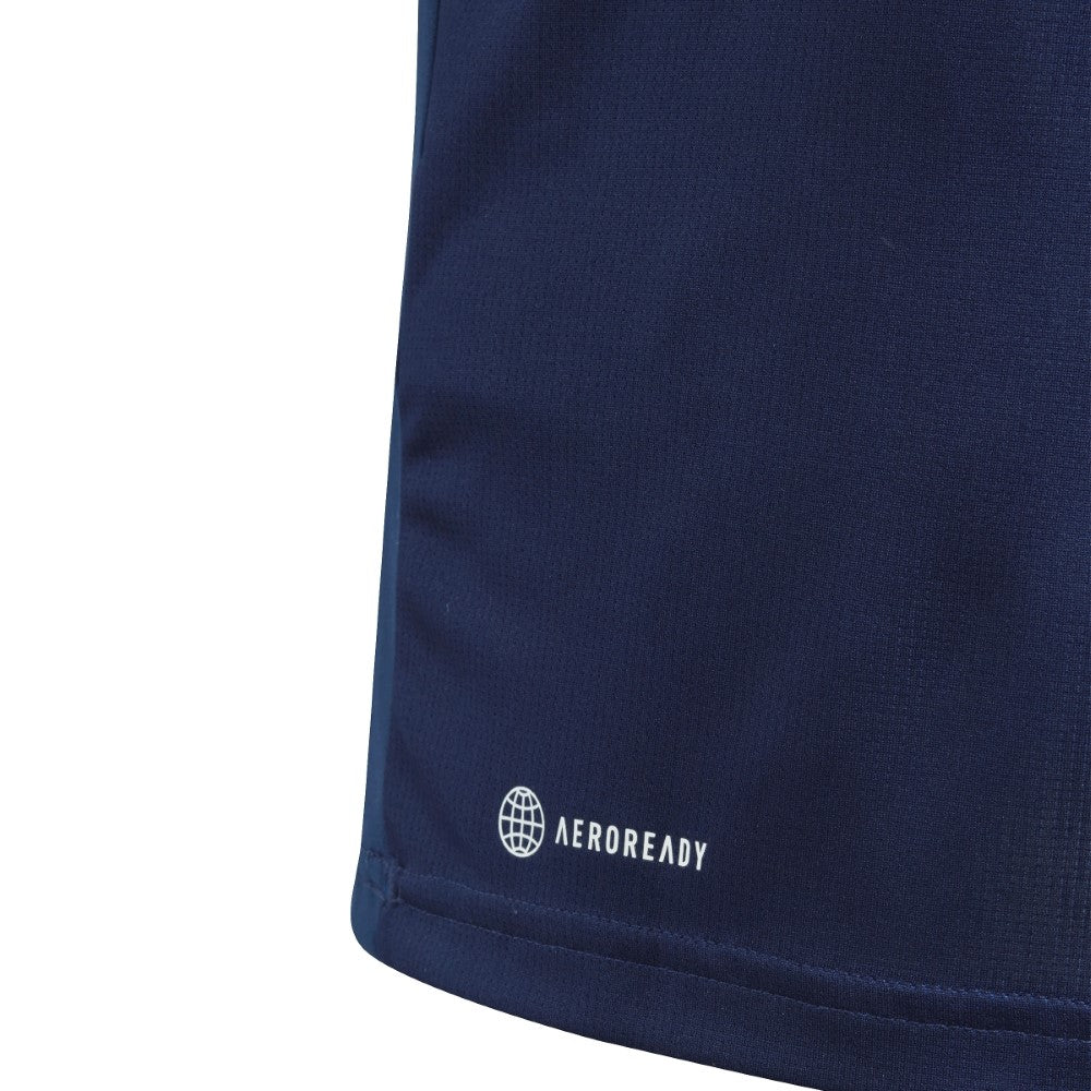 تيشيرت بقصة عادية بثلاث خطوط