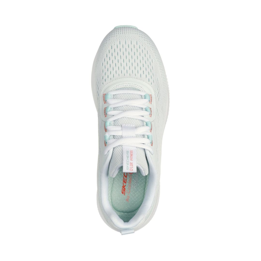 Relaxed Fit: Shoes