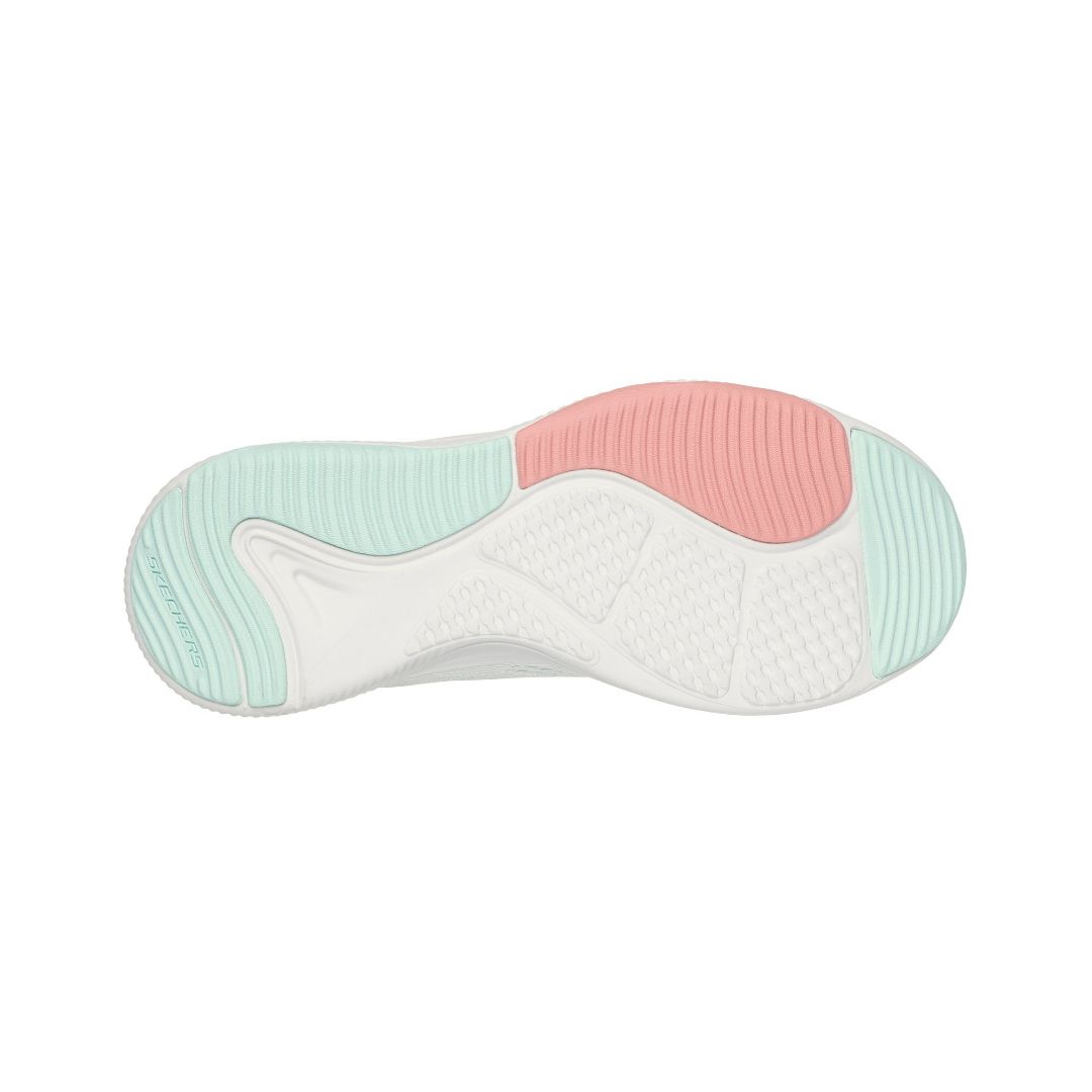 Relaxed Fit: Shoes