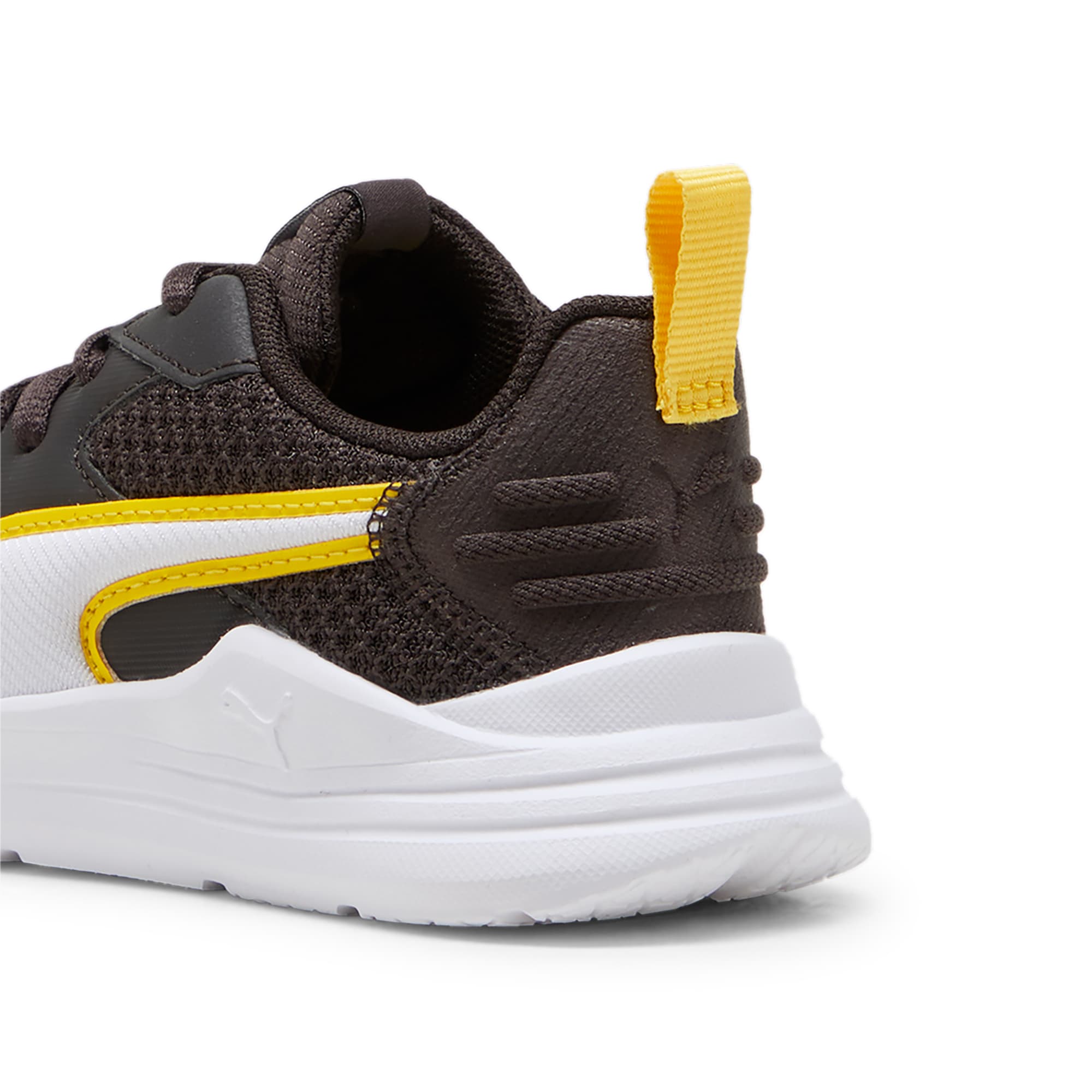 Wired Run Pure Lifestyle Shoes