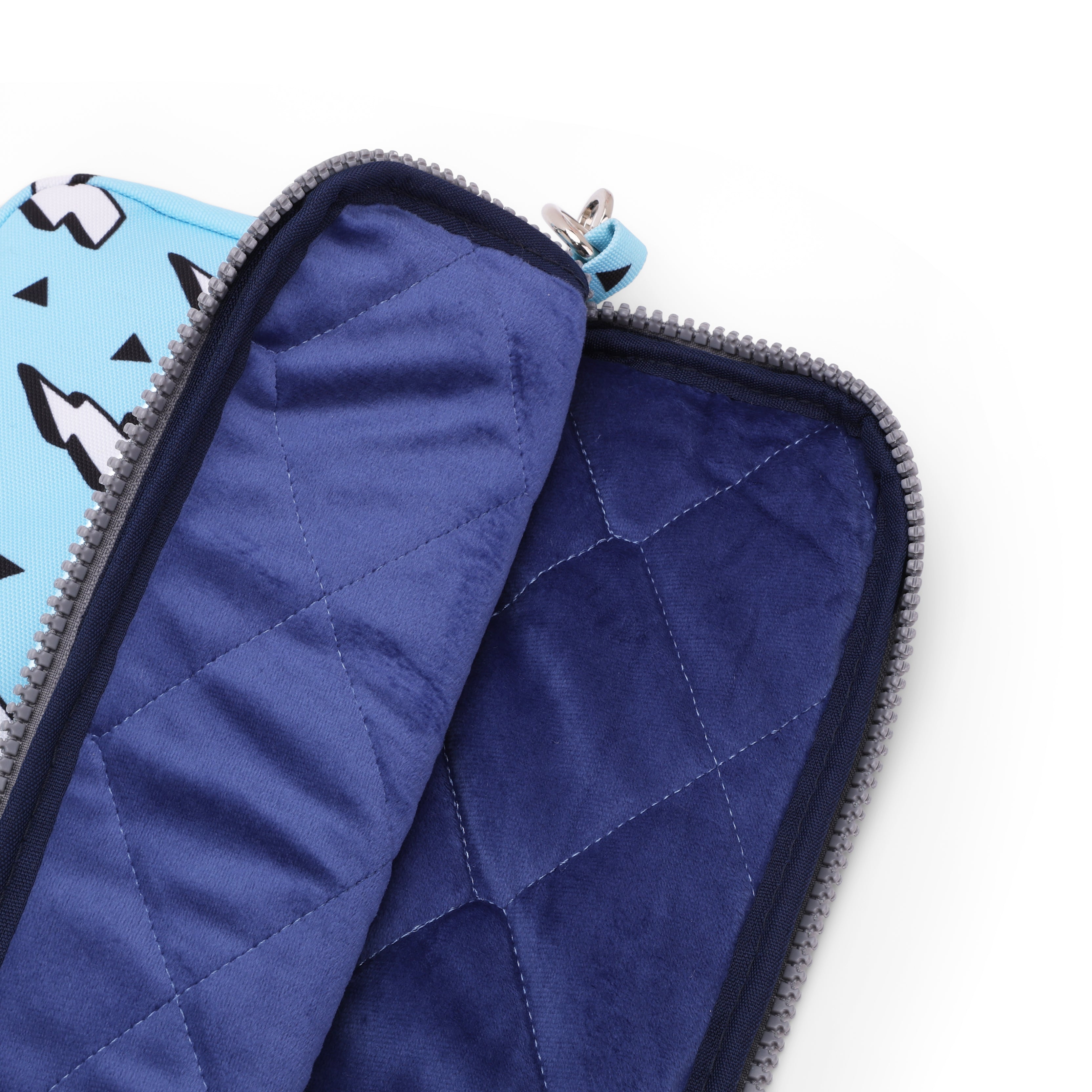 Electric Shock Baby Blue Laptop Sleeves 15" – 3.5