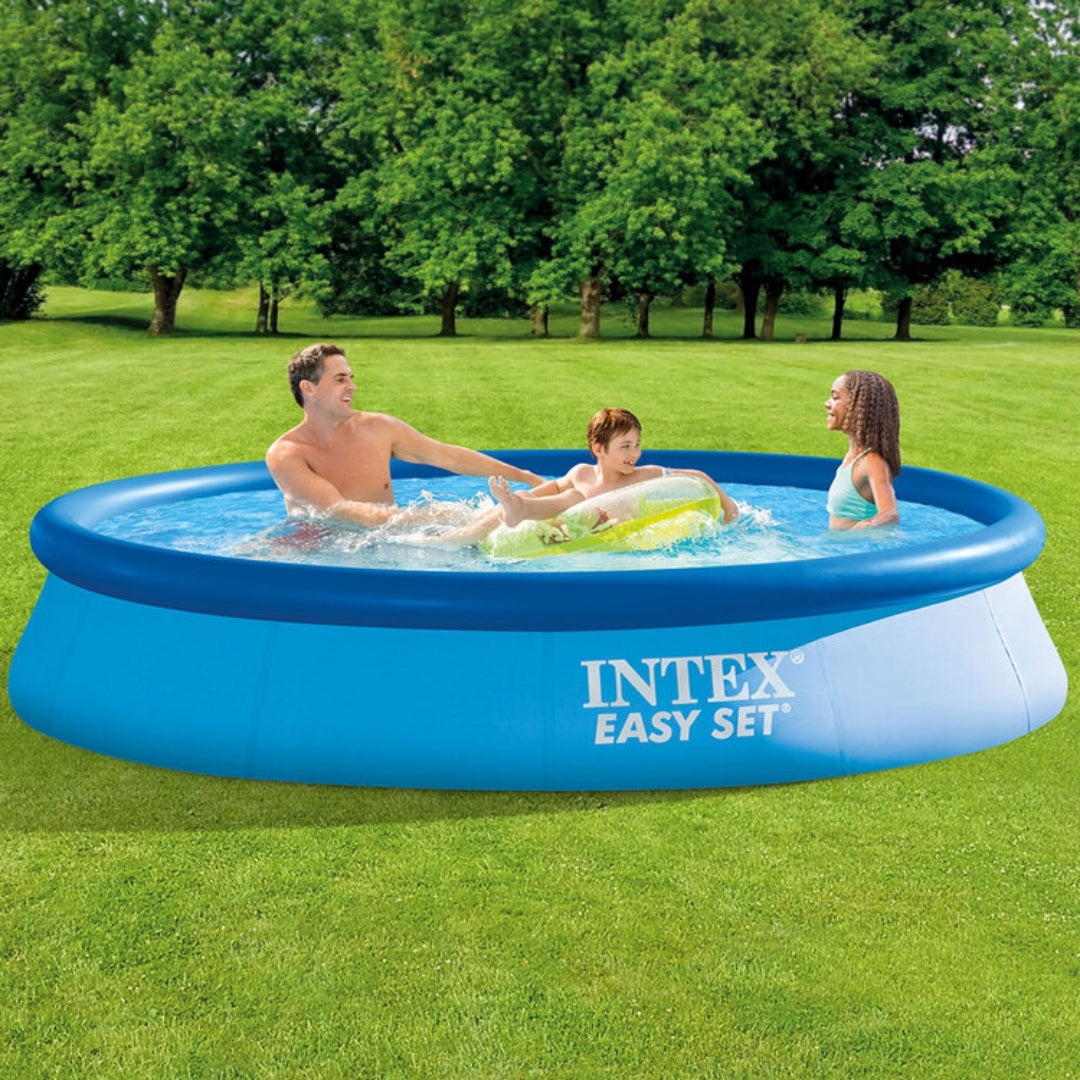 Easy Set Swimming Pool Set