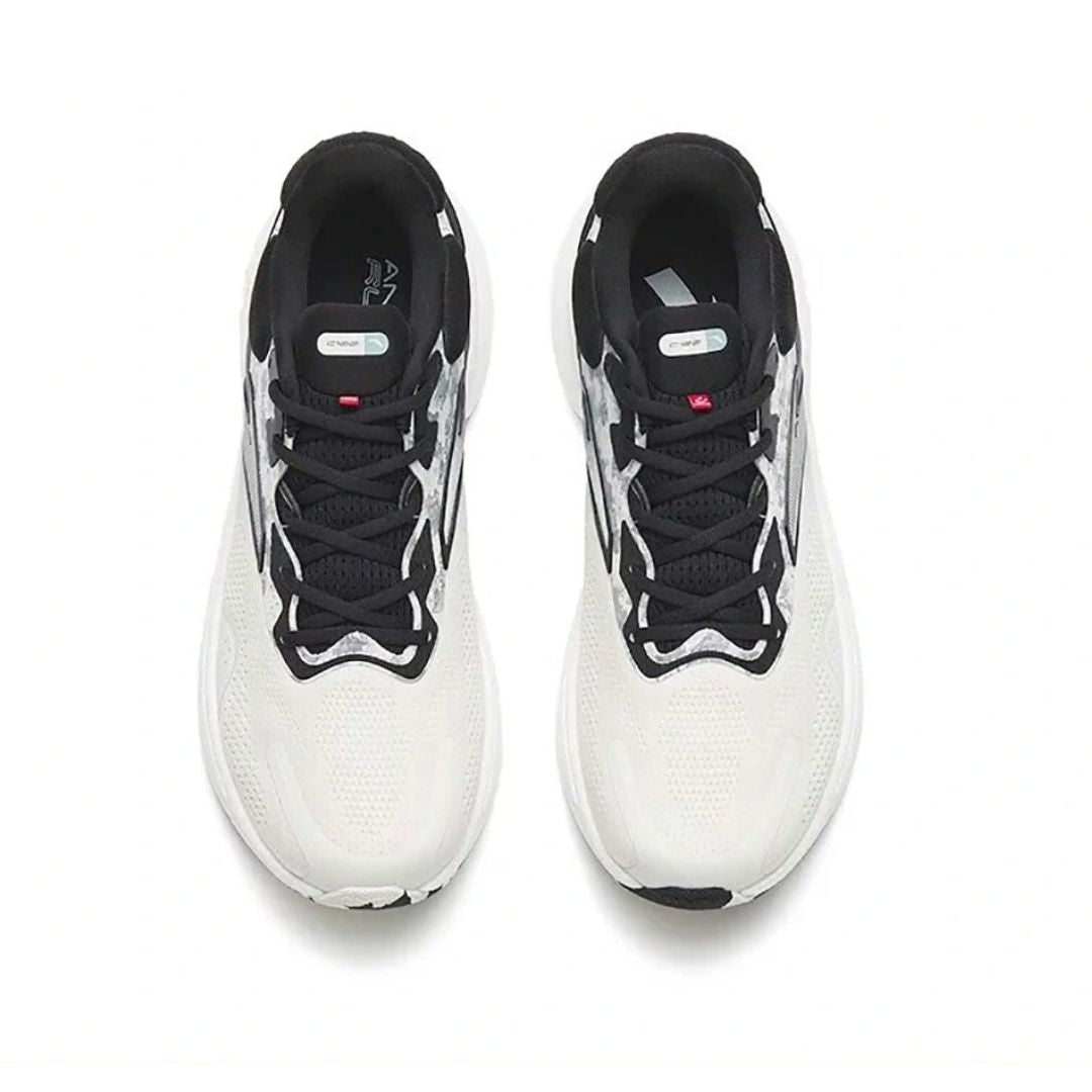 C100 Running Shoes