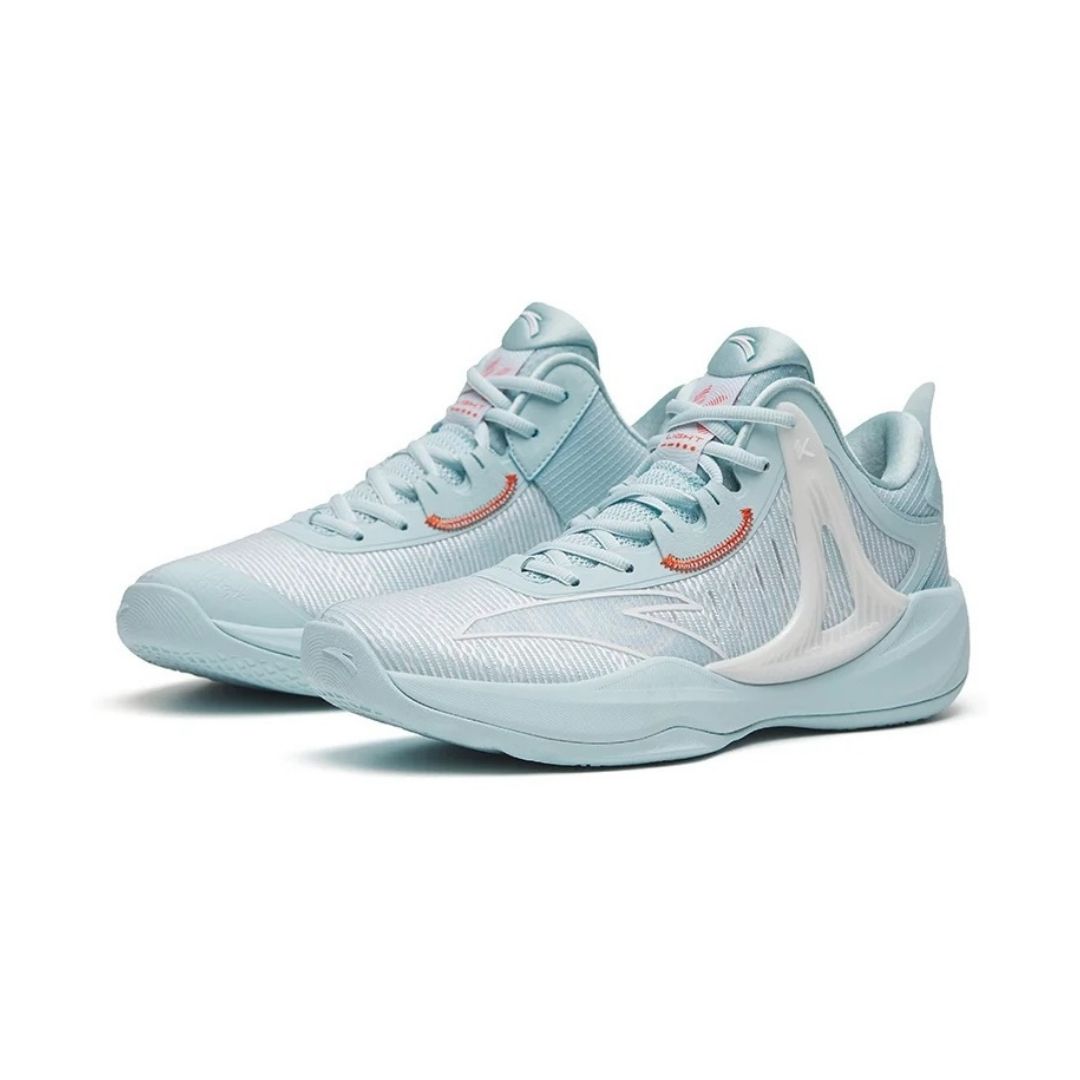 Light Cavalry 8.0 Basketball Shoes
