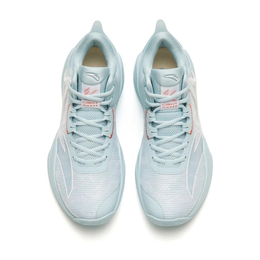 Light Cavalry 8.0 Basketball Shoes