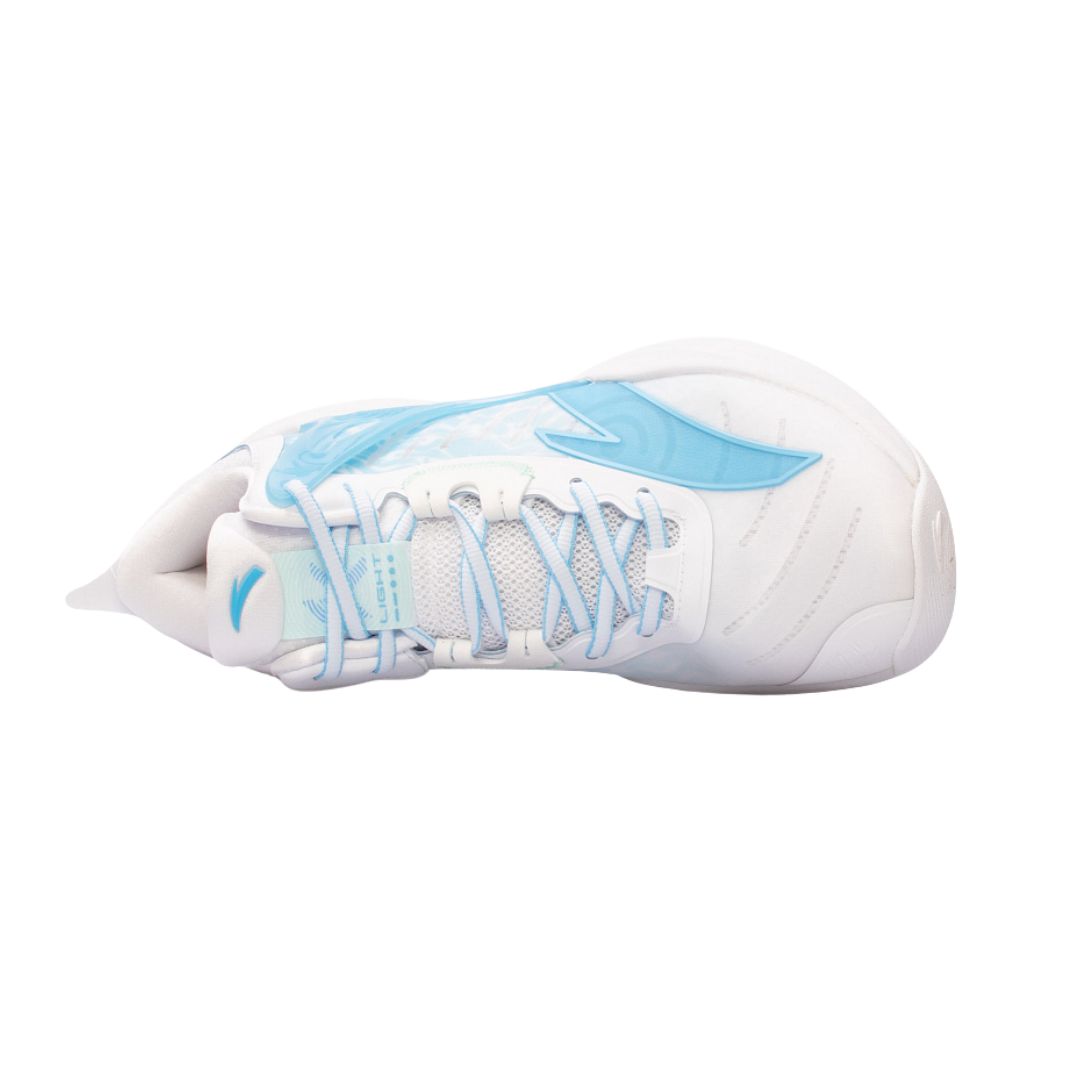 Light Cavalry 8.0 Basketball Shoes