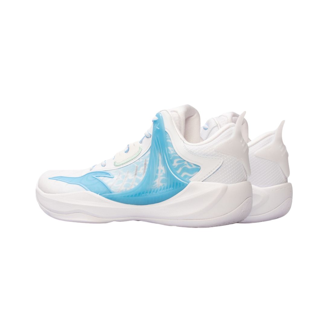 Light Cavalry 8.0 Basketball Shoes