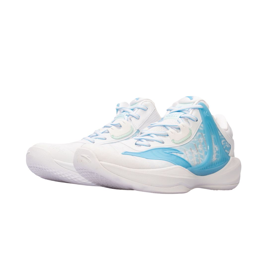 Light Cavalry 8.0 Basketball Shoes