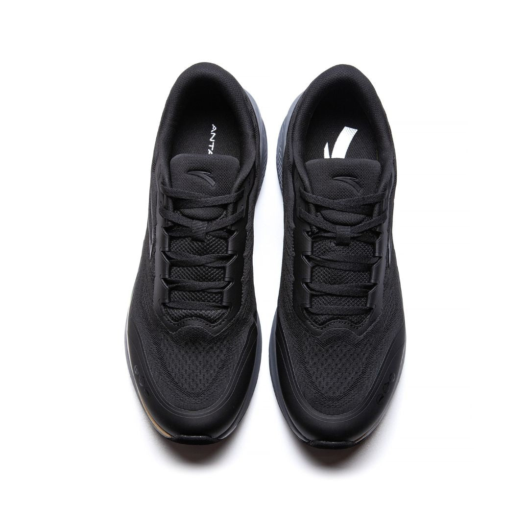 حذاء جري كلاودز 