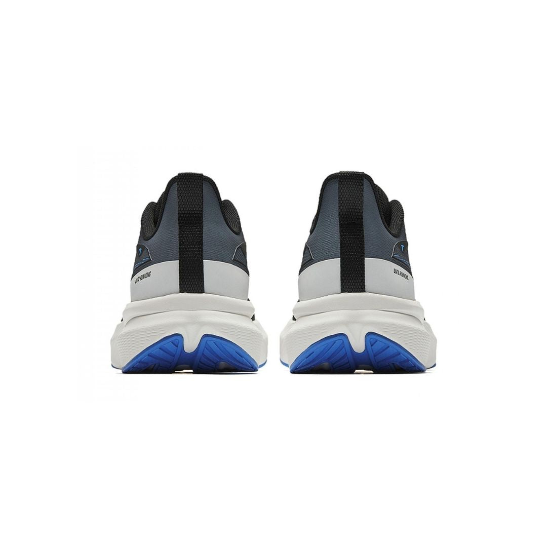 حذاء إير ووكر