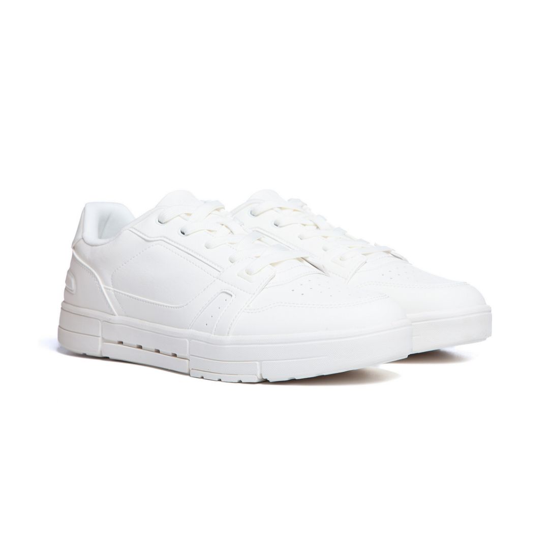 Breeze Sneakers