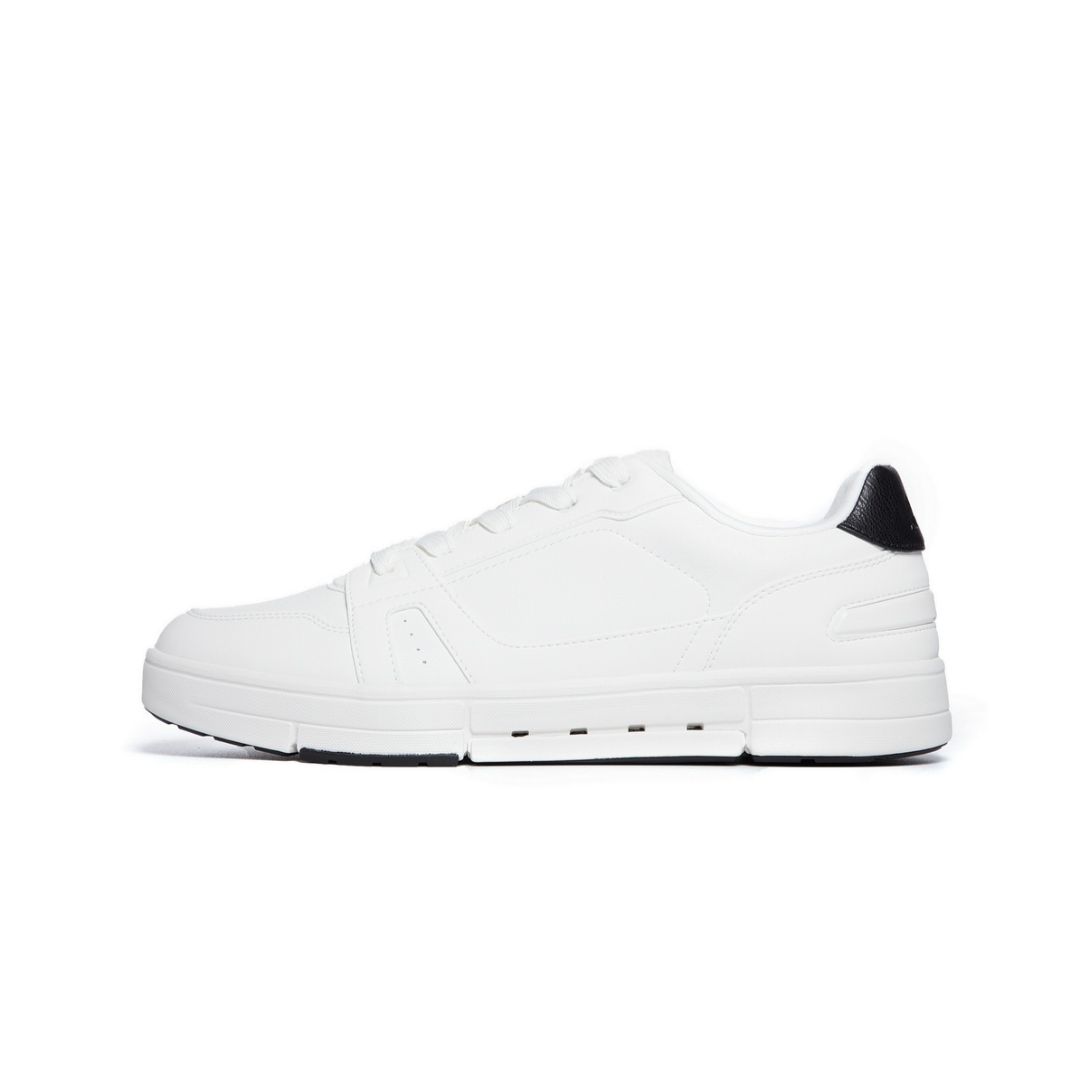 Breeze Sneakers