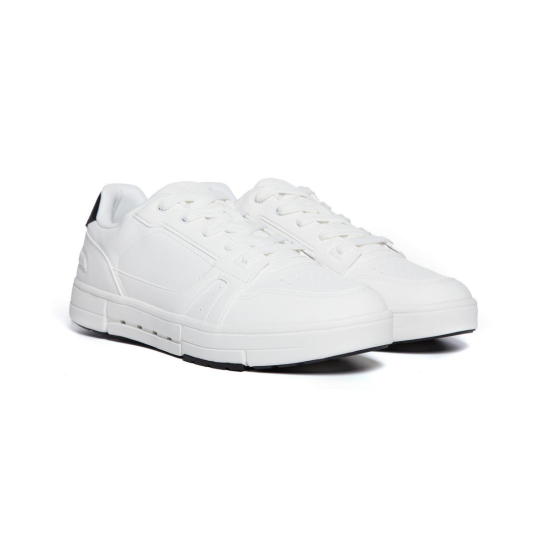 Breeze Sneakers