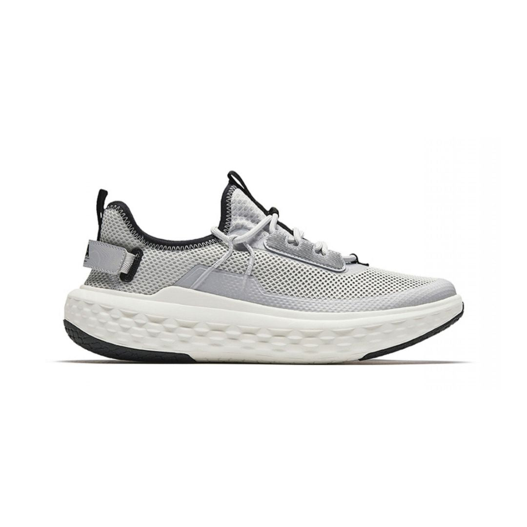 Saunter Sneakers