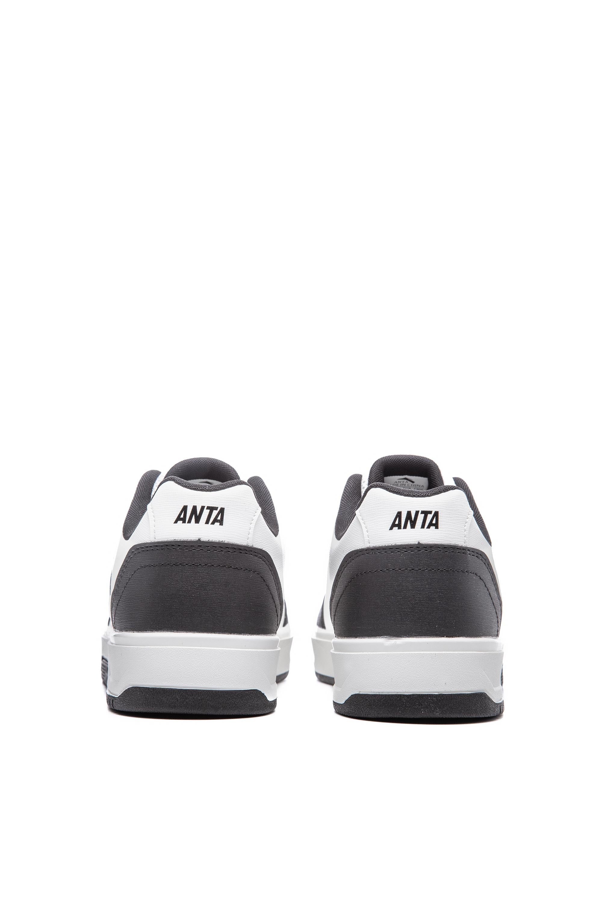 Basic Classic Lifestyle Shoes