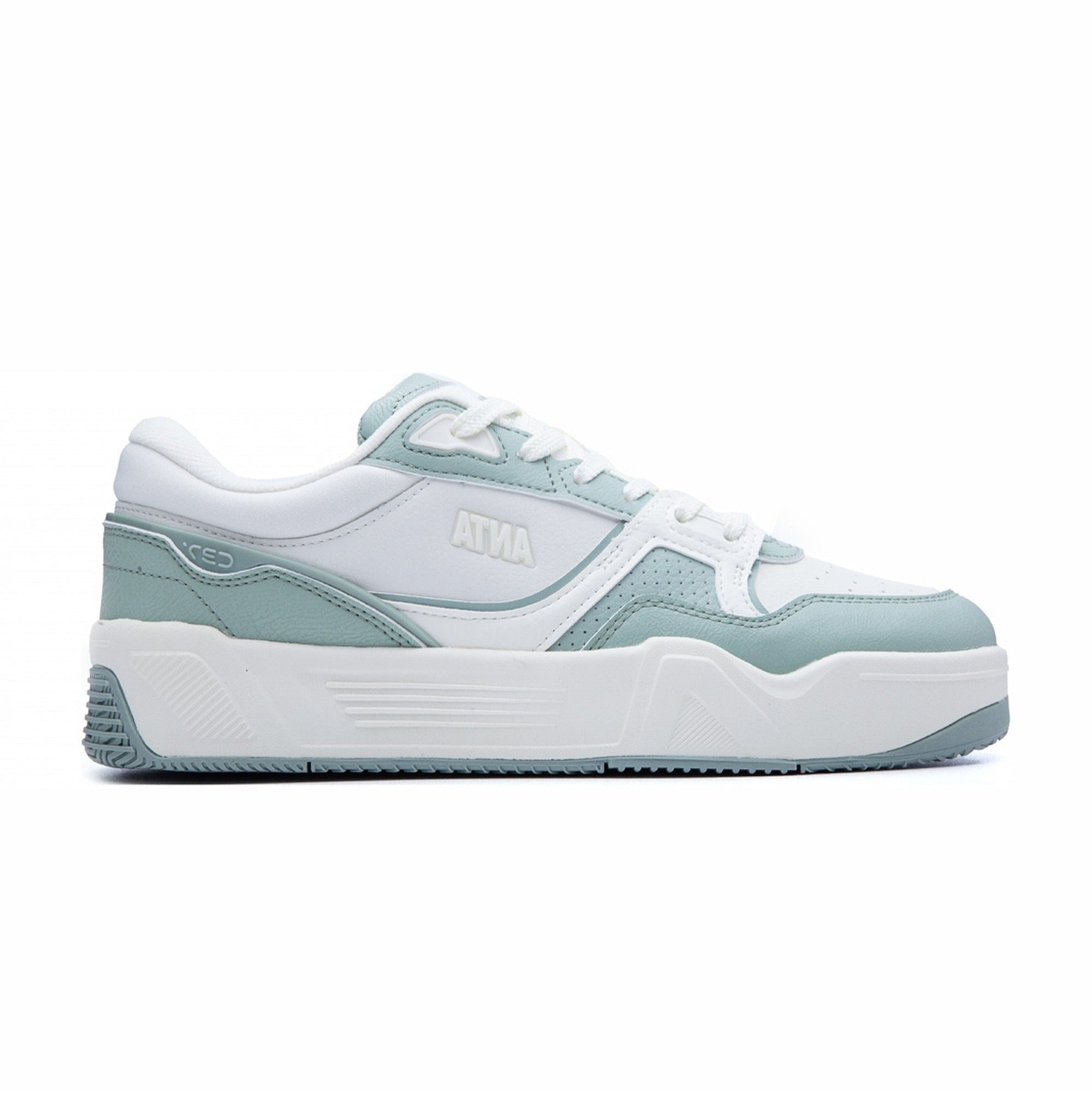 C37 Lifestyle Shoes