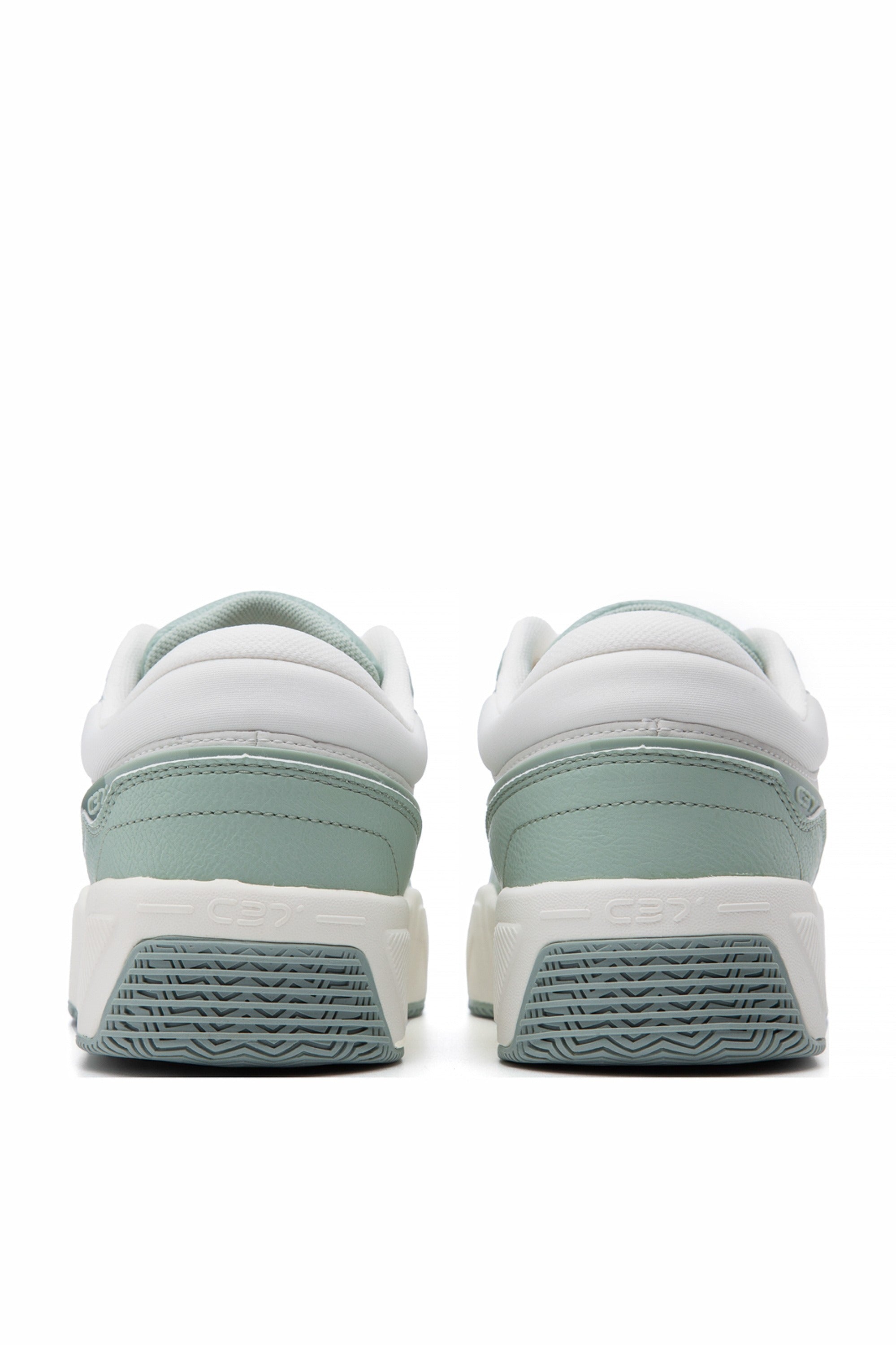 C37 Lifestyle Shoes