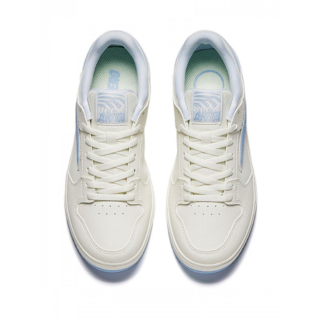 Basic Classic Sneakers